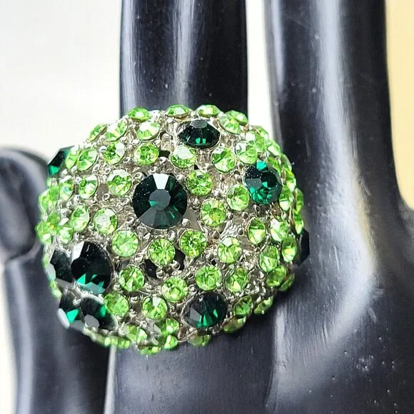 Green Rhinestone Adjustable Ring Size 7 - Picture 7 of 7